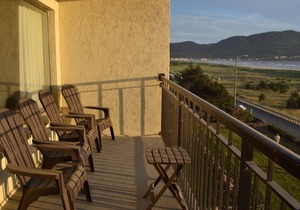 Oceanfront 3rd floor, Balcony with Spectacular Ocean Views