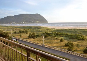 Oceanfront 3rd floor, Balcony with Spectacular Ocean Views