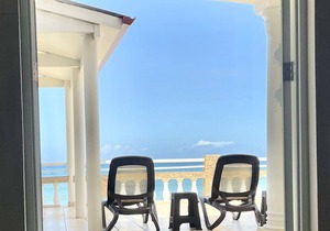 Oceanfront 4 Bedrm House on Surf Beach near Rincon with Private Beach Access