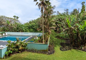 Oceanfront Condo w/ Shared Pool & Garden Views, Free WiFi, & Washer/Dryer