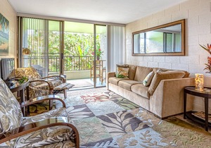 Oceanfront Condo w/ Shared Pool & Garden Views, Free WiFi, & Washer/Dryer