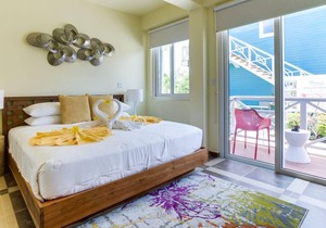 Oceanfront Condo w/ WiFi, Kitchen, & Balcony - Steps to Beach, Dining, & Shops