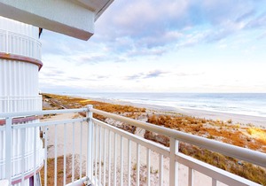 Oceanfront Condo with Private Balcony, Beach Access, WiFi & Washer/Dryer