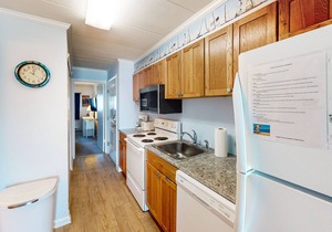 Oceanfront Condo with Balcony, Sunrise Views, Free WiFi & Washer/Dryer