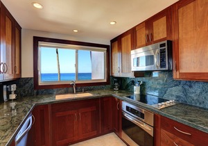Oceanfront Corner Unit - #201 - Panoramic Ocean View - Over 165 "5" star reviews