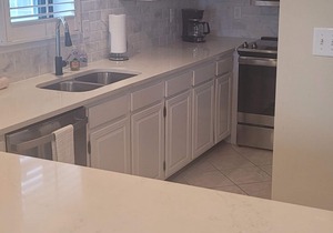 Oceanfront Corner 3BR Stately Decor Roomy Stunning Views Family Friendly