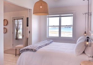 Oceanfront Cottages at the Edge of the World - The Fish Sheds-Buddy's Shed