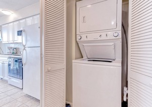 Oceanfront Escape - Central AC, WiFi, Shared Hot Tub, Pools & Lazy River