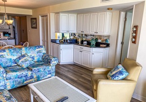 Oceanfront, First-Floor Condo with Balcony, Ocean View & Shared Pools/Tennis