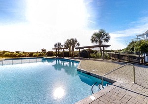 Oceanfront, First-Floor Condo with Balcony, Ocean View & Shared Pools/Tennis