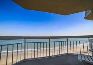 Oceanfront, Incredible Water's Edge Views with Free Water Park, Pirates Voyage & More Every Day! WE9