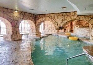 Oceanfront Island Vista Condo: Resort Pools, On-Site Dining & Tiki Bar