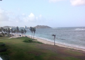 Oceanfront Modern Spacious 3-Bedroom Condo for 8 guests; overlooks Dawn Beach