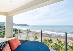 Oceanfront Penthouse, Unbelievable Views - Luxury 4BR/4.5BA with pool table