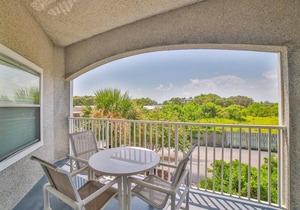 Oceanfront Resort ~ 3 Pools ~ Excellent Location