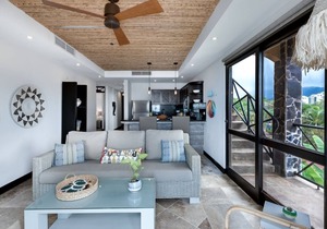 Oceanfront Rooftop Bahia Encantada Jaco L3