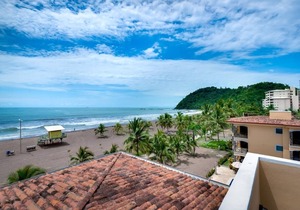 Oceanfront Rooftop Bahia Encantada Jaco L3