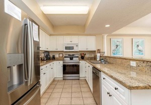 Oceanfront South Wind Unit 706: Spacious 5-Bedroom Condo in Myrtle Beach