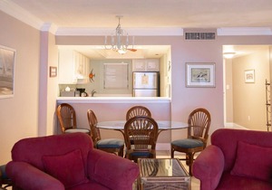 Oceanfront Spacious View the Sunrise Family Friendly & Quiet Building