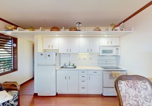 Oceanfront Studio on Kepuhi Beach w/Ocean Views, Lanai, WiFi & Shared Pool