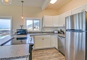 Oceanfront Upper Level Duplex in the heart of Yachats