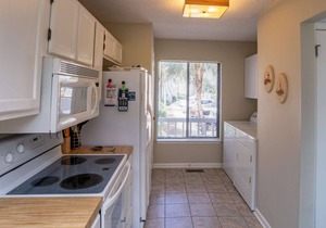 Oceanfront 1-Bedroom Harbor Island Condo: Sunrise Views, Pool, & Beach Access!