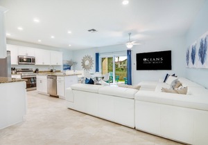 Oceans 25 Townhomes #124/125-Across from Ocean-6BR/4.5BA
