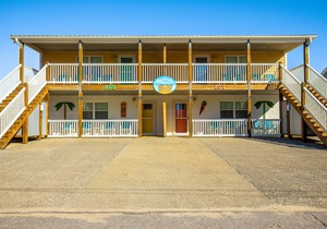 Oceanside/Pet Friendly Condo-Boardwalk Shores D