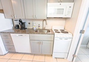 Oceanview Bluewater Resort's King Honeymoon Suite!