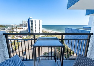 Oceanview Bluewater Resort's King Honeymoon Suite!