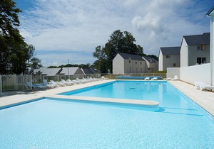 Offre spéciale ! Super endroit ! Maison cosy et charmante à 10 mins de la Plage, avec piscine sur place