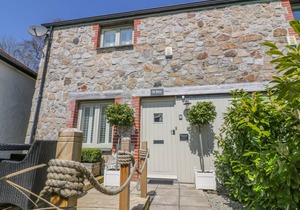 OH BUOY!, family friendly, character holiday cottage in Charlestown