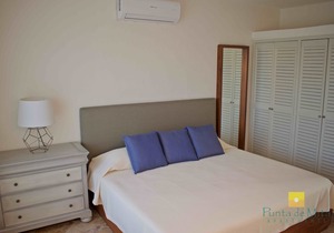 "Ola", One bedroom. You can walk to Beach and Restaurants