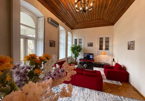 Old city apartment