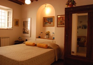 Old stone farmhouse near Lucca, Tuscany