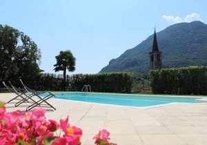 Oleandro 1 apartment in Mergozzo with pool