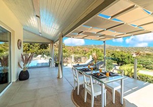Olive Green Villa Heated Pool