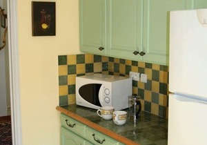 Olive Grove Apartment with *Large Heated Pool*