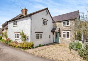 Olive Tree Cottage - Three Bedroom House, Sleeps 6