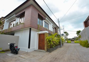 Ombak Villas Cemagi Loft