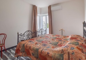 On one of the most suggestive stretches of the Ionian coast of Calabria, in the heart of the "Costa