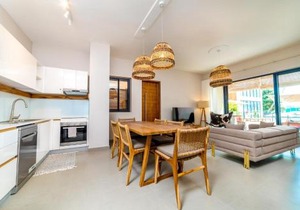 One Bay Residence Modern Contemporary Apartment Flat 4