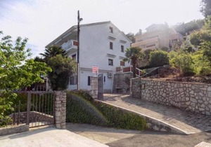 One bedroom apartment with terrace and sea view Mošćenice, Opatija (A-7689-c)