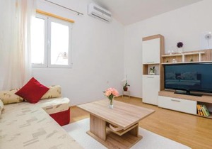 One-Bedroom Apartment In Podgradina