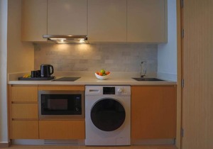 One Bedroom Apartment Near the Community JVT
