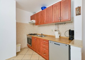 One bedroom apartment with terrace Ćunski, Lošinj (A-7867-c)