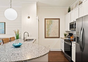 One bedroom condo w/pool in the SSI Village area unit 2100 First Floor