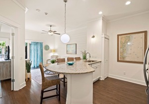 One bedroom condo w/pool in the SSI Village area unit 2100 First Floor