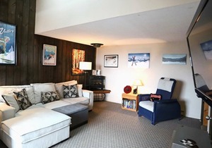 One Bedroom Loft Priced Right! White Mountain Views in Waterville Estates