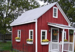 One Bedroom One Bath Cottage On A 250 Acre Cattle Farm.